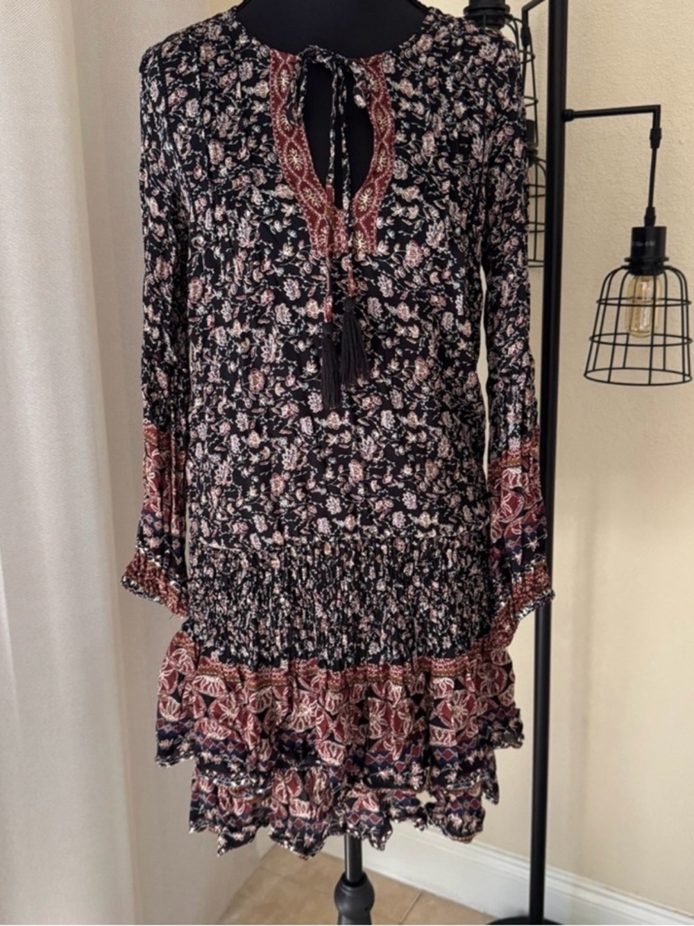 ASTR The Label Floral Ruffle Tiered Dress Boho Fairy XS - Picture 2 of 9